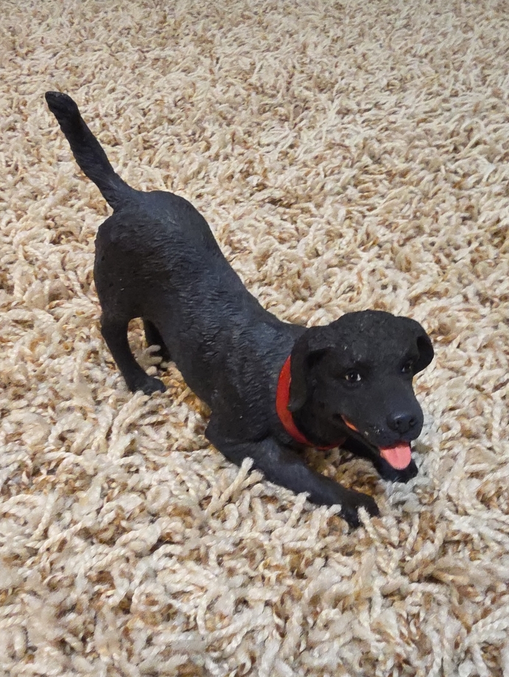 Black Labrador Figurine with Red Collar - Decorative Pet Statue
